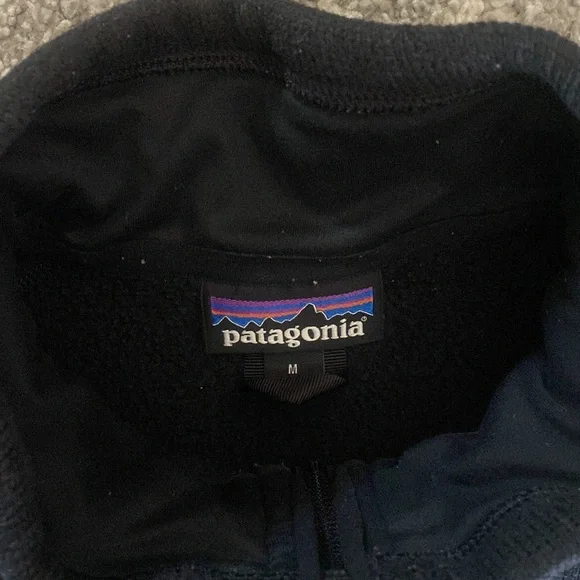 Black Patagonia Sweater - Picture 3 of 4